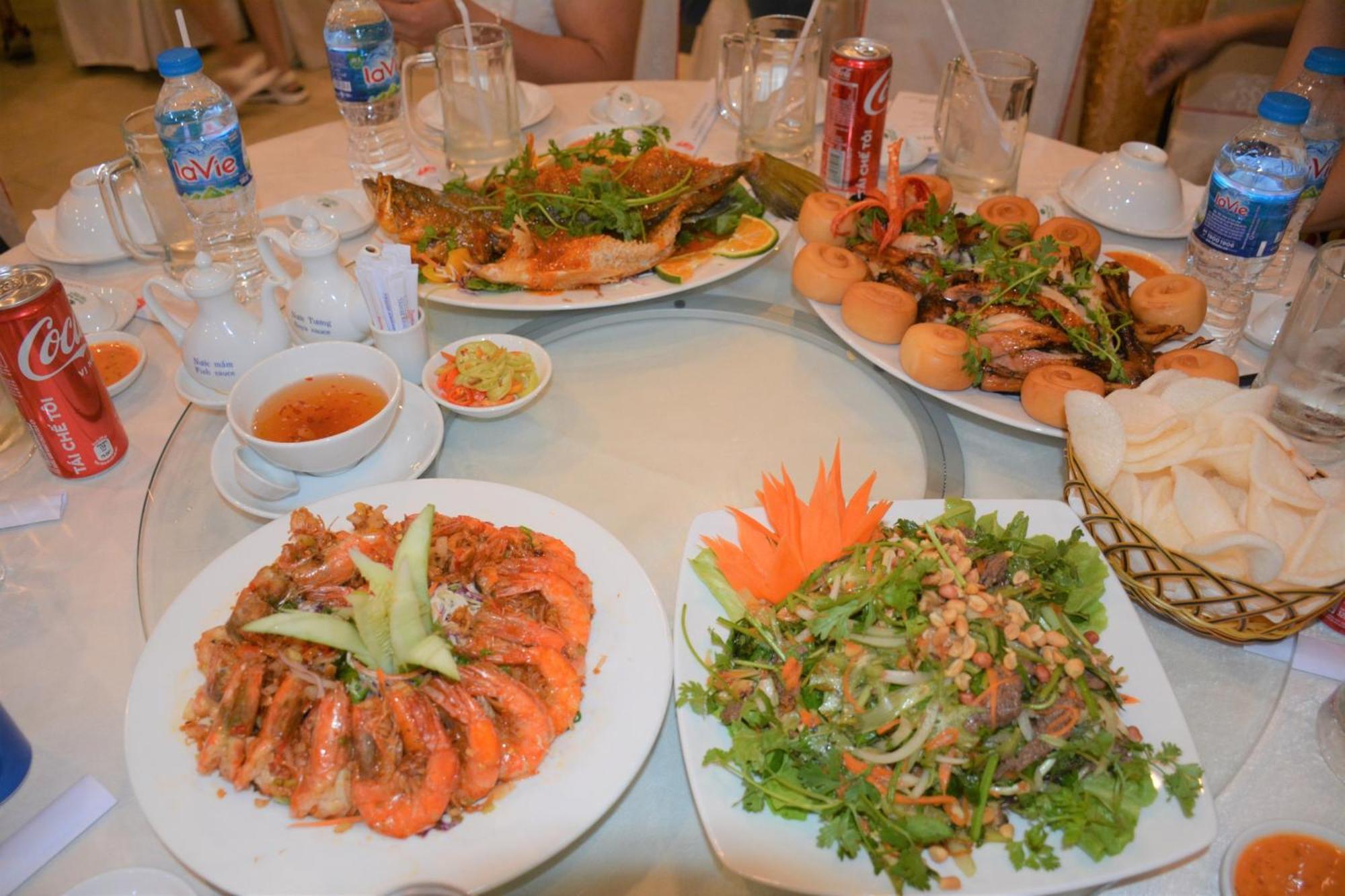 萨米酒店 头顿 外观 照片